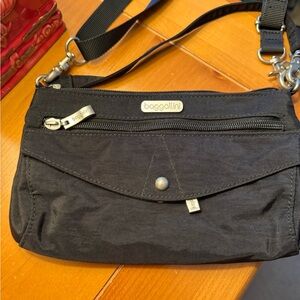 Baggallini Black mini Shoulder Bag